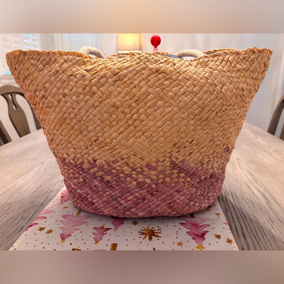 Vineyard Vines Handbags - Vineyard Vines Colorblock Straw Beach Tote